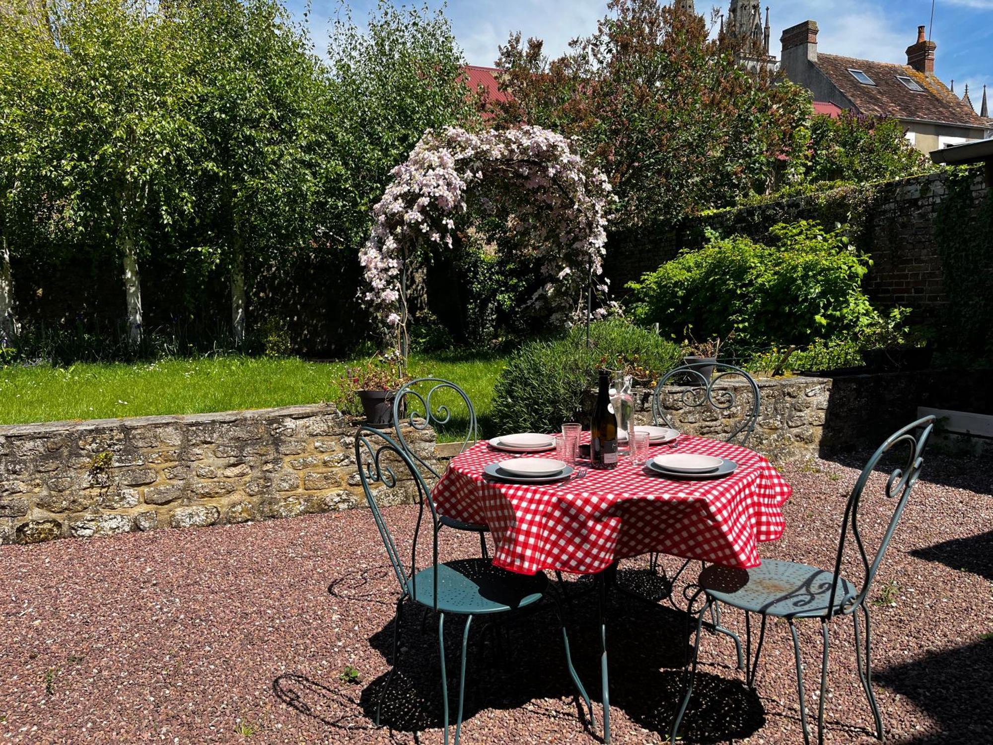 Maison Chaleureuse Avec Jardin - Pause Normande Sées Buitenkant foto